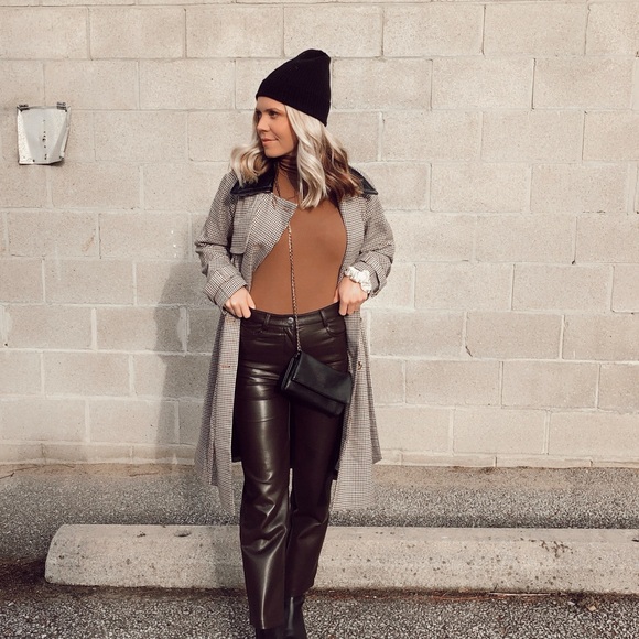 ARITZIA MELINA LEATHER PANTS. SET PRICE - Picture 3 of 3